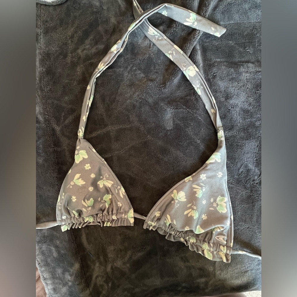 Rip curl bathing suit top, size small, worn few times